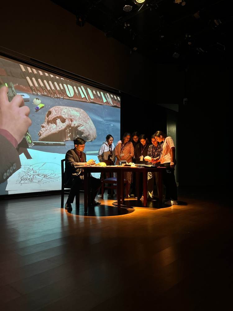 Expert-led facial reconstruction demonstration